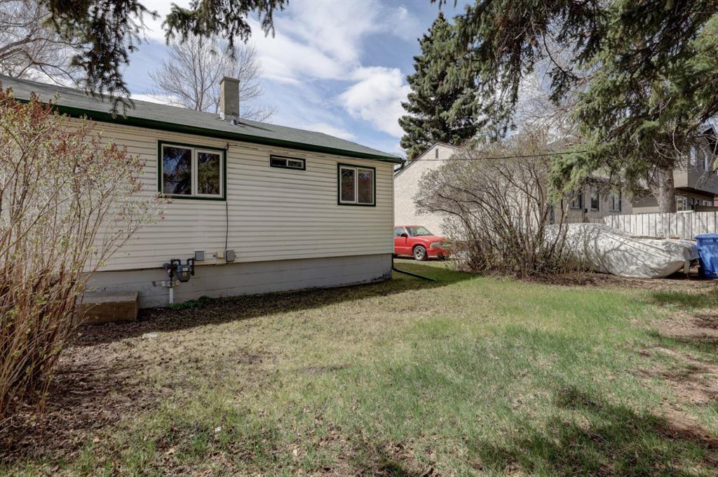 3432 3 Avenue NW photo 2