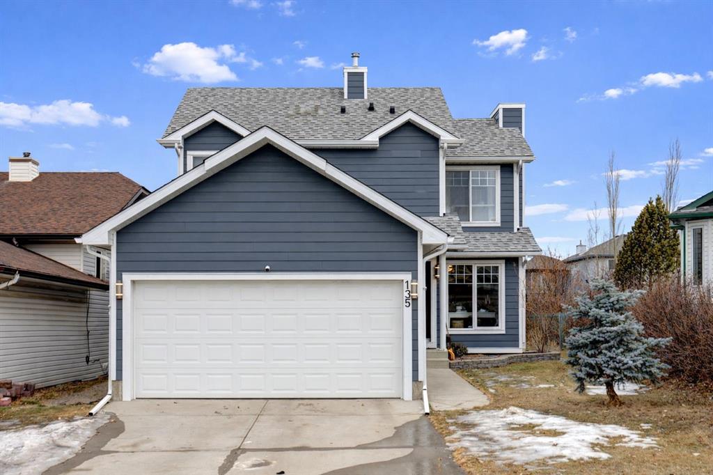 135 Coverdale Court NE photo 2