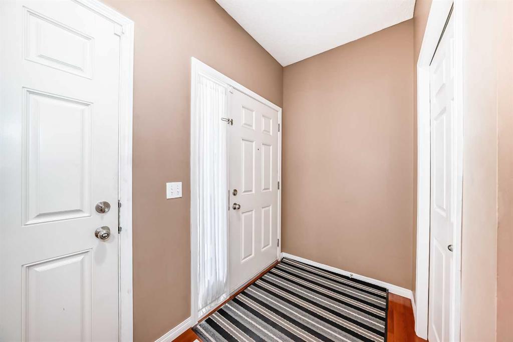 148 Saddlecrest Gardens NE photo 4