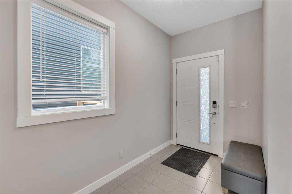188 Cornerstone Circle NE photo 4