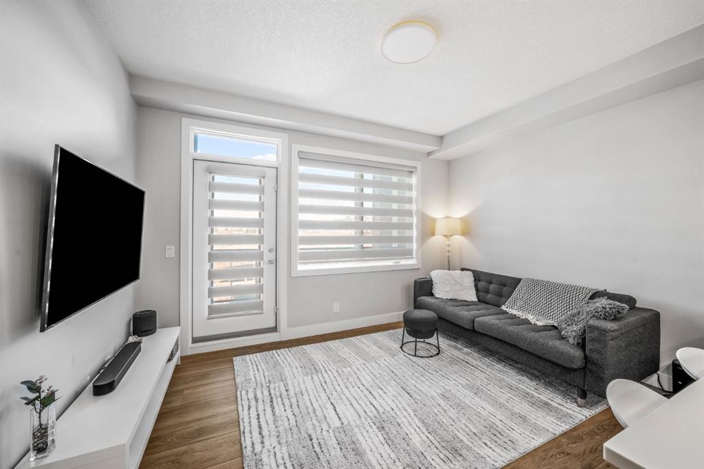 8355 19 Avenue SW #403 photo 4