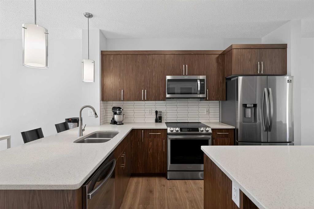 226 148 Avenue NW photo 5