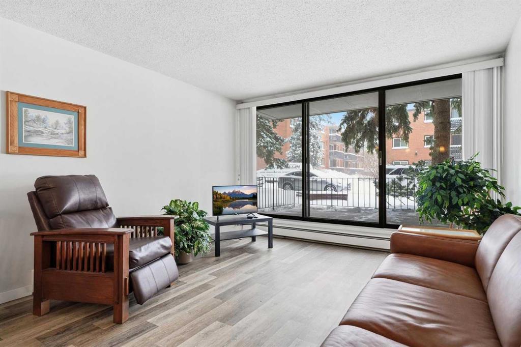 521 57 Avenue SW #103 photo 3