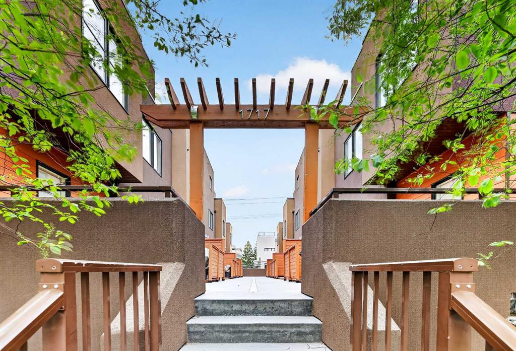 1717 27 Avenue SW #10 photo 2