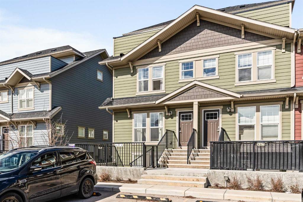 463 Cranbrook Square SE photo 2