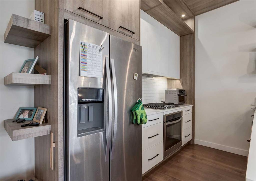 2702 17 Avenue SW #408 photo 5