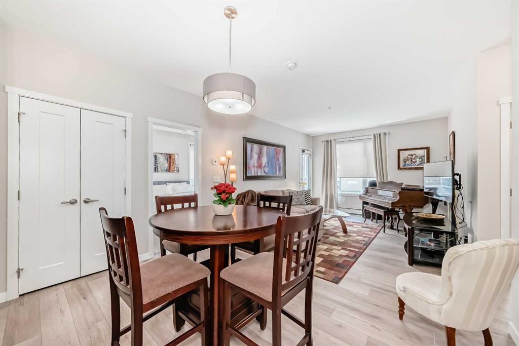 30 Shawnee Common SW #402