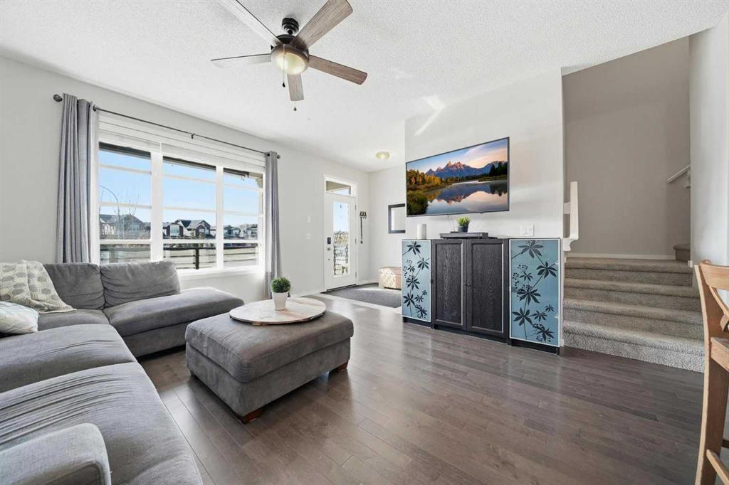 183 Savanna Parade NE photo 4