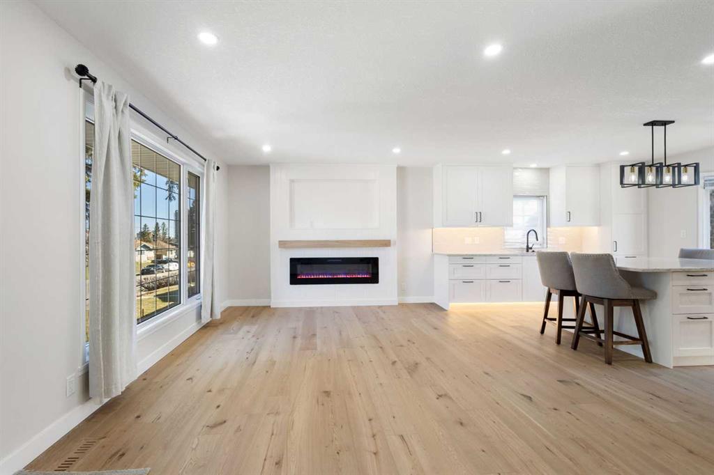 811 Seattle Drive SW photo 4