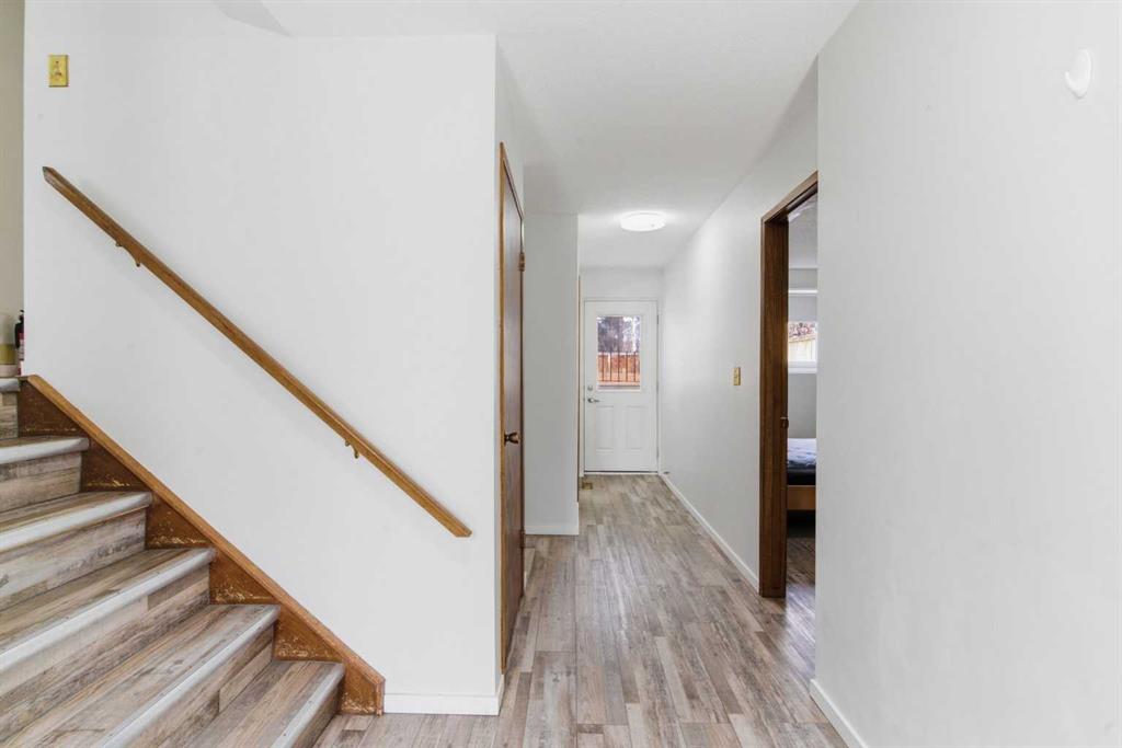 5048 Dalhart Road NW photo 4