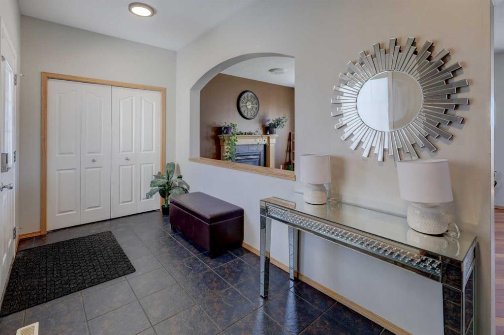 17 Royal Birch Way NW photo 3