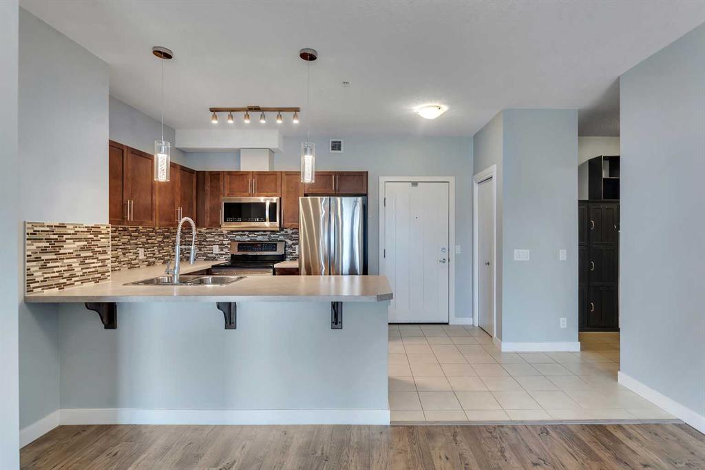 604 East Lake Boulevard #2220