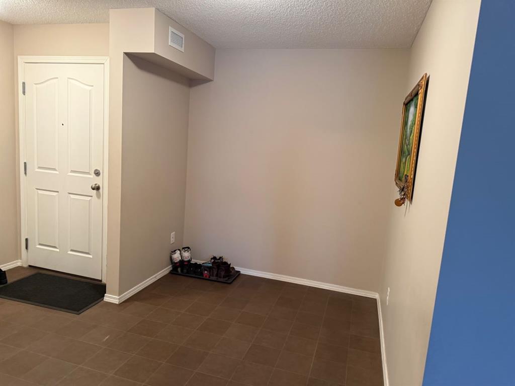 7210 80 Avenue NE #202 photo 3