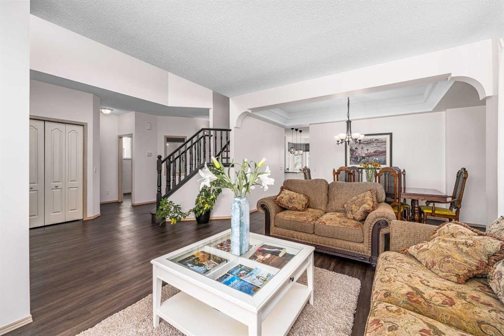 648 Scimitar Bay NW photo 4