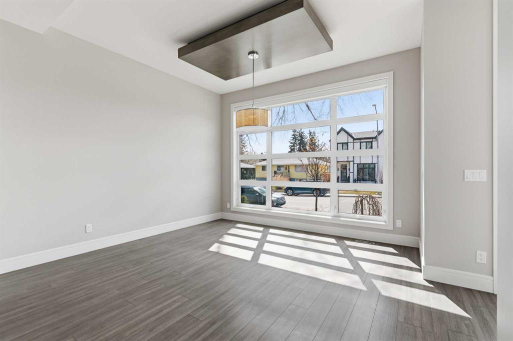2052 46 Avenue SW photo 5