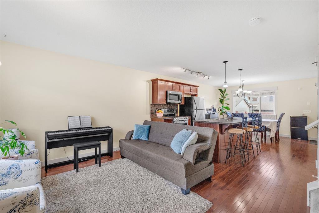 301 Skyview Ranch Drive NE photo 4