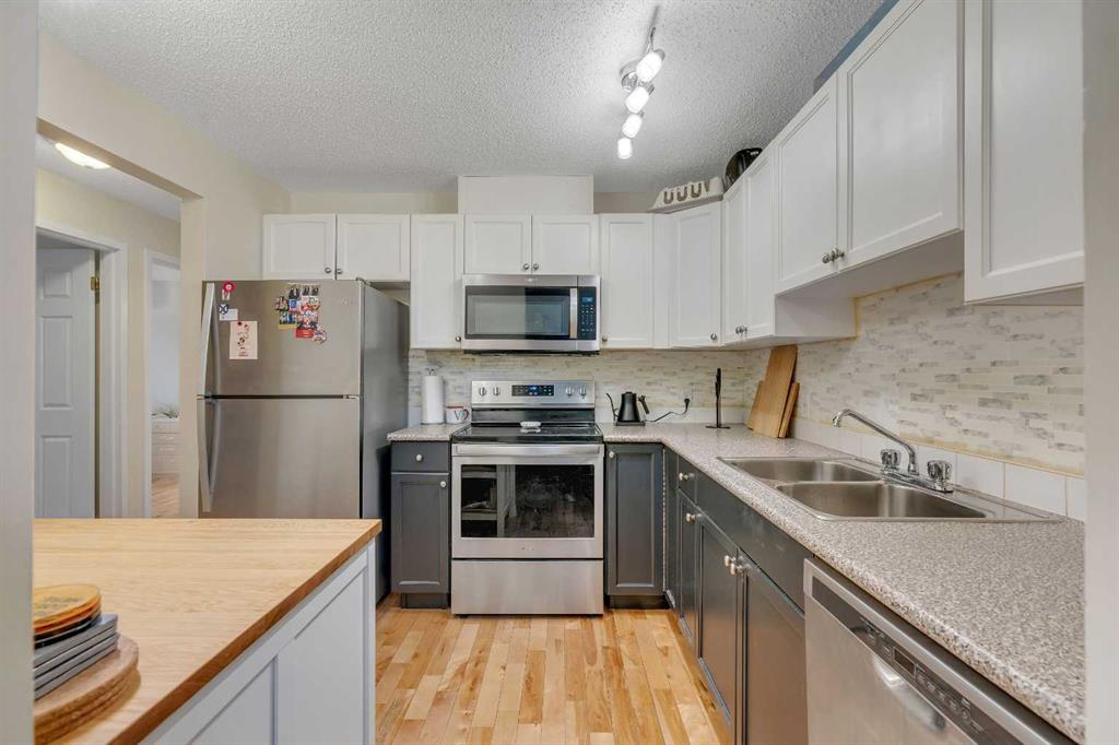 1919 17 Avenue SW #203 photo 3