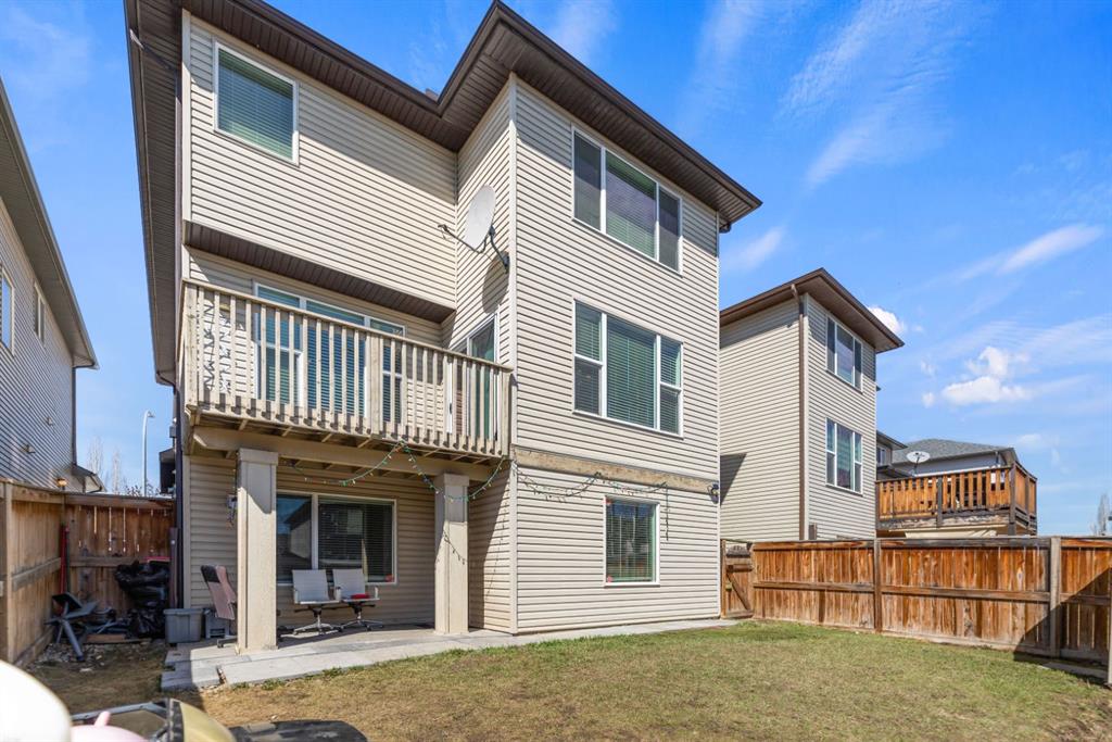 130 Brightonwoods Grove SE photo 3