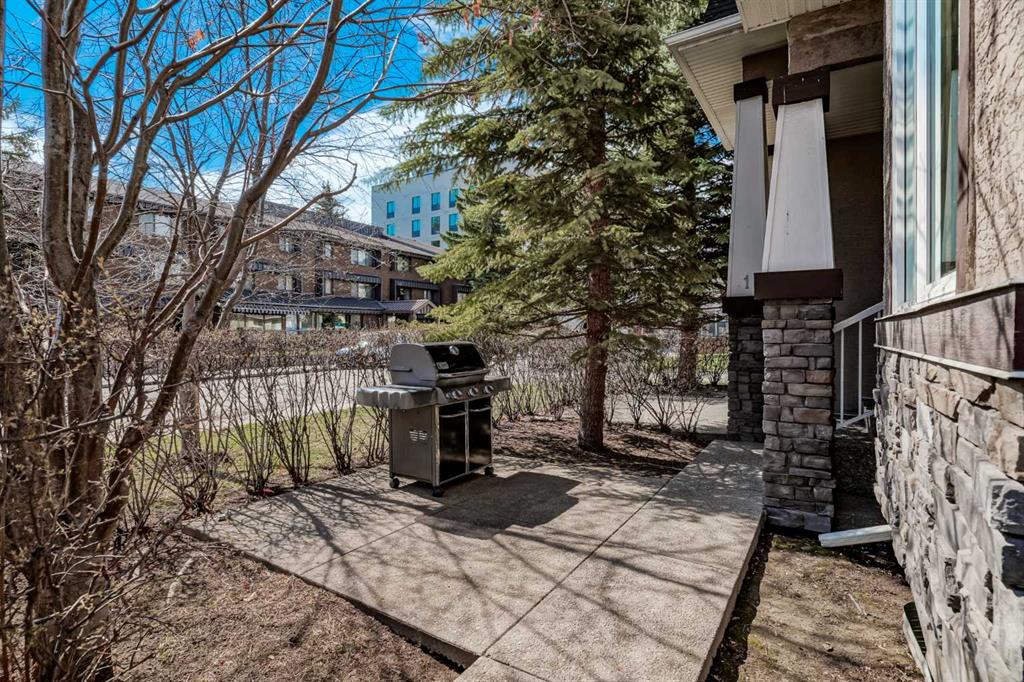 523 34 Street NW #1 photo 3