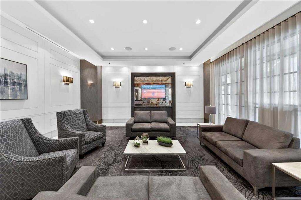 930 6 Avenue SW #1206 photo 3