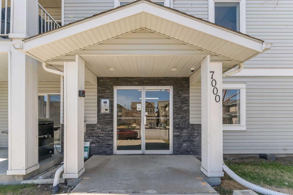 7106 Valleyview Park SE #106 photo 3