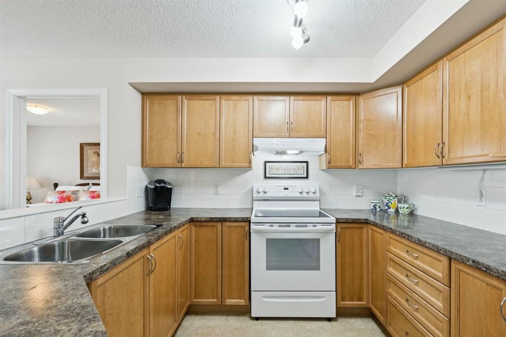 5200 44 Avenue NE #2202 photo 3
