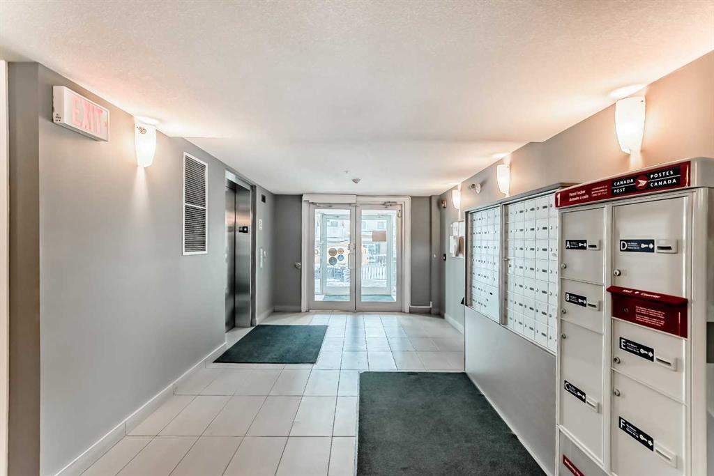 302 Skyview Ranch Drive NE #6204 photo 2