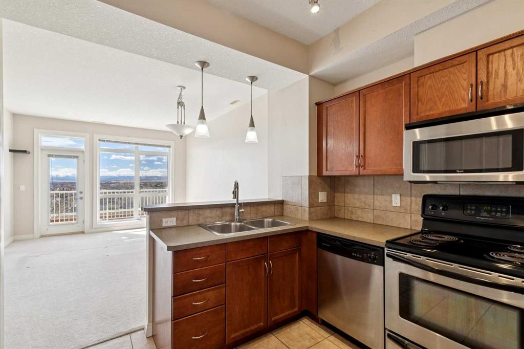 169 Rockyledge View NW #14 photo 5