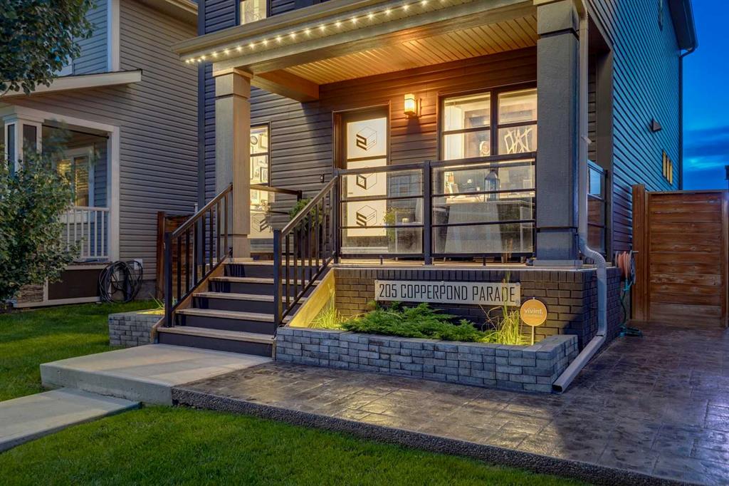 205 Copperpond Parade SE photo 2
