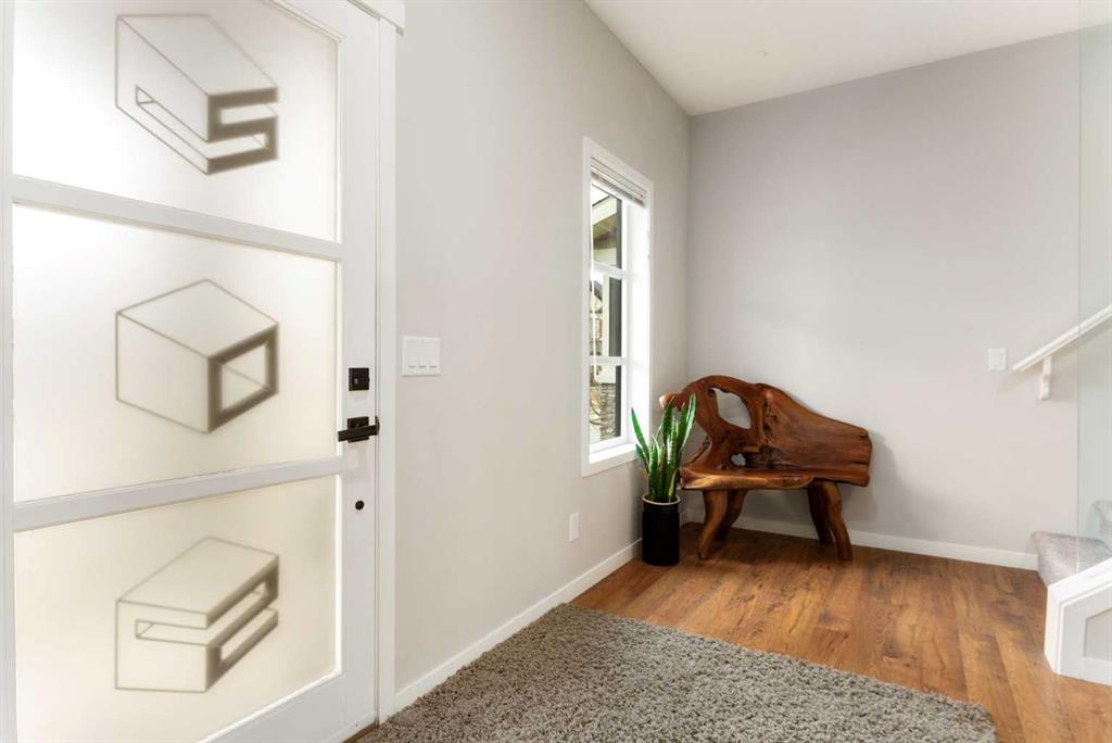 205 Copperpond Parade SE photo 4