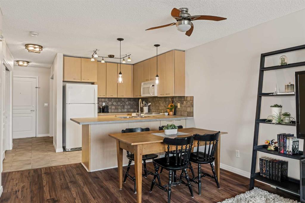 5115 Richard Road SW #209 photo 4