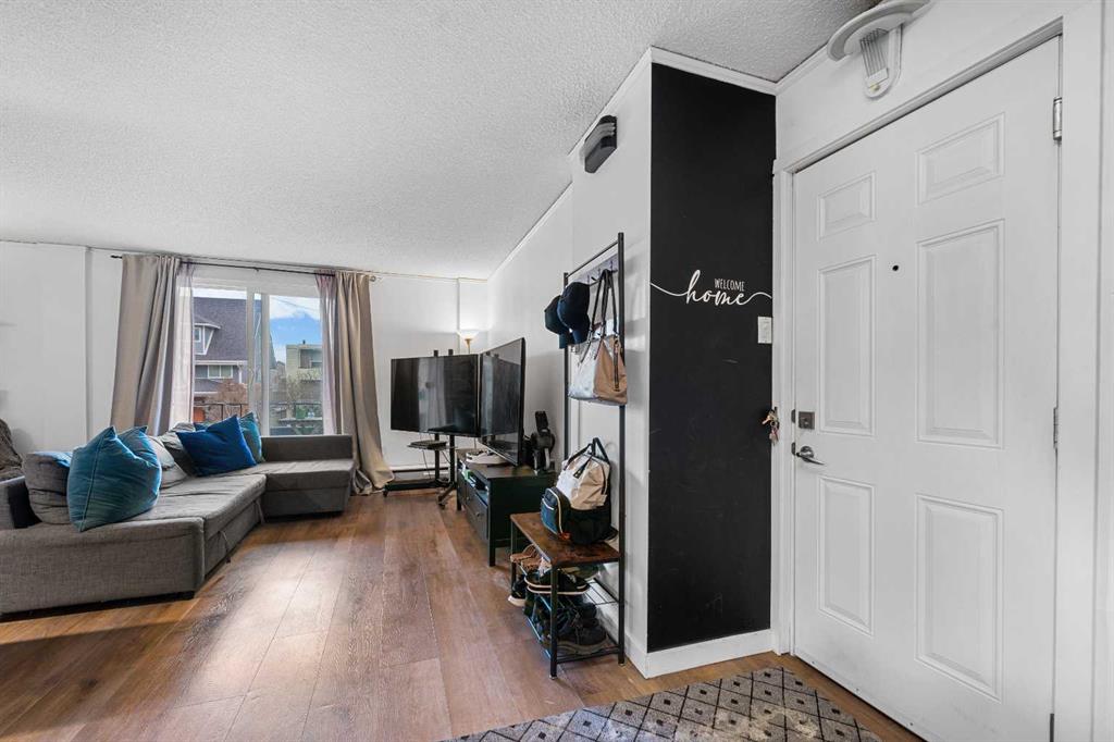 2111 14 Street SW #202 photo 3