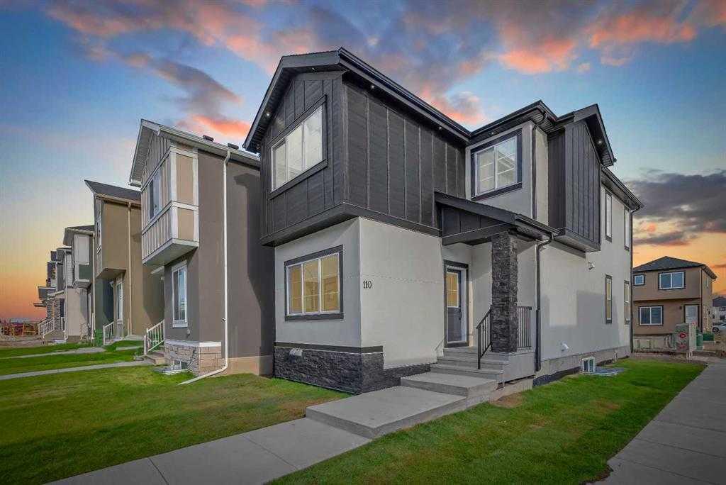 110 Saddlepeace Crescent NE photo 2