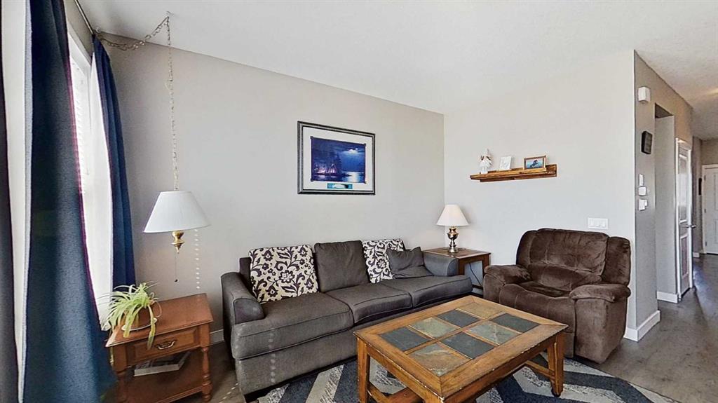 818 Cornerstone Boulevard NE photo 3