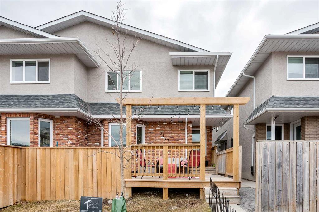 2127 34 Avenue SW #1 photo 2