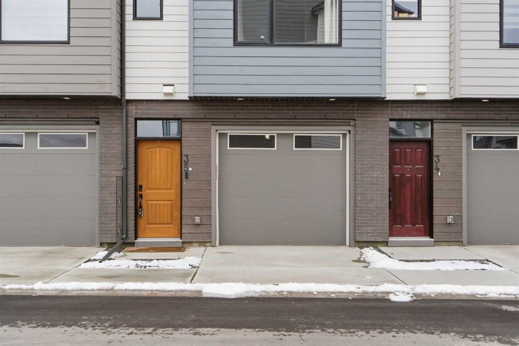 903 Mahogany Boulevard SE #35 photo 2