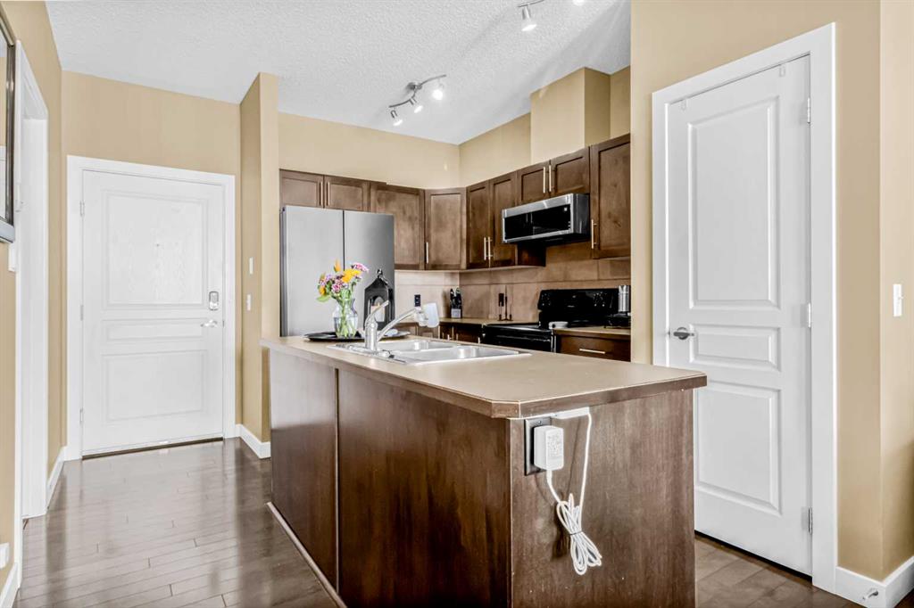 10 Panatella Road NW #306 photo 5