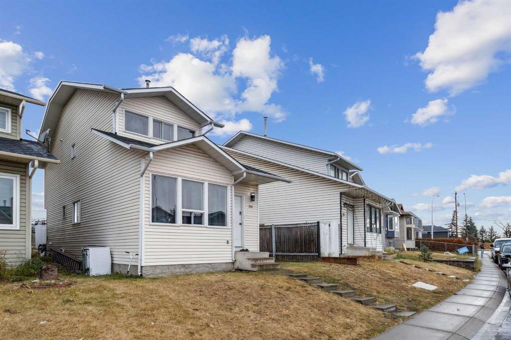 218 Falmere Way NE photo 2