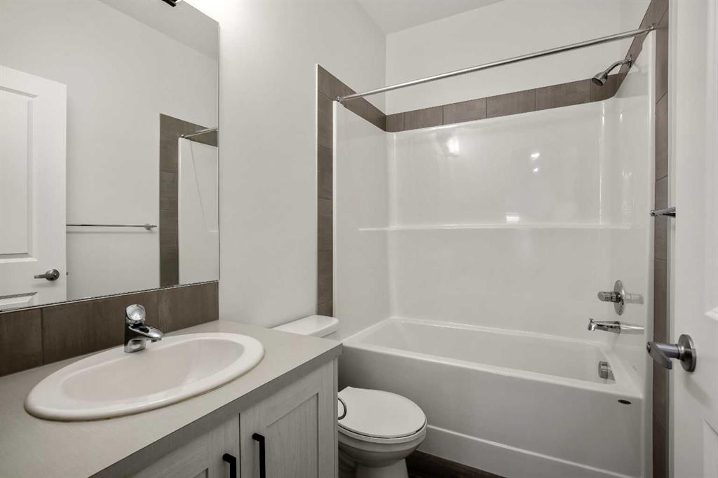 223 Savanna Way NE photo 5