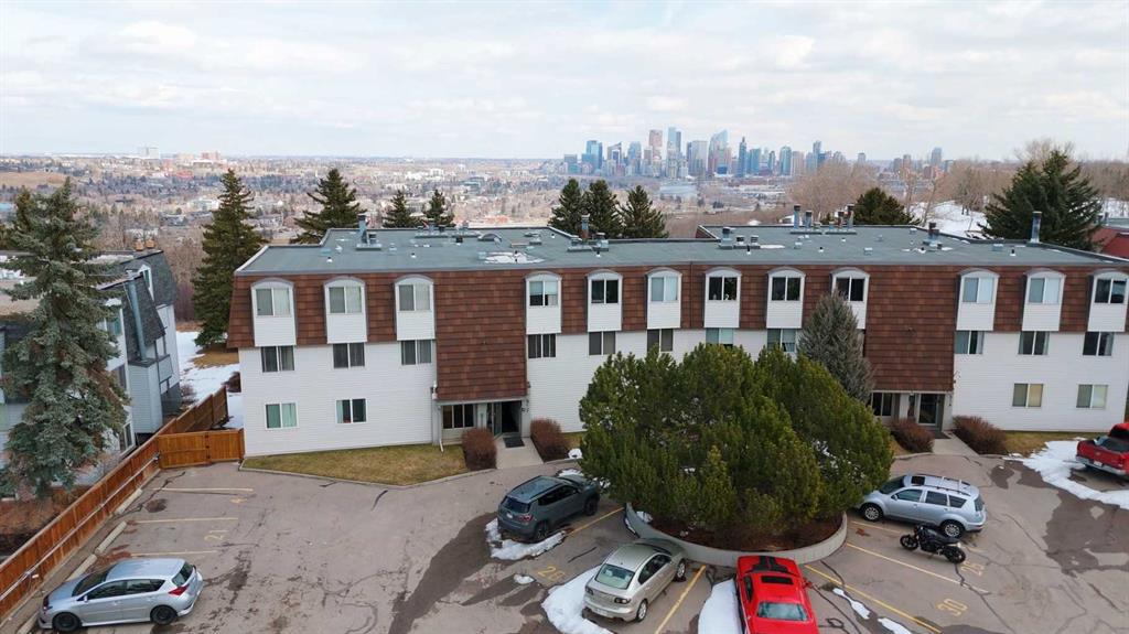 512 Cedar Crescent SW #201 photo 2