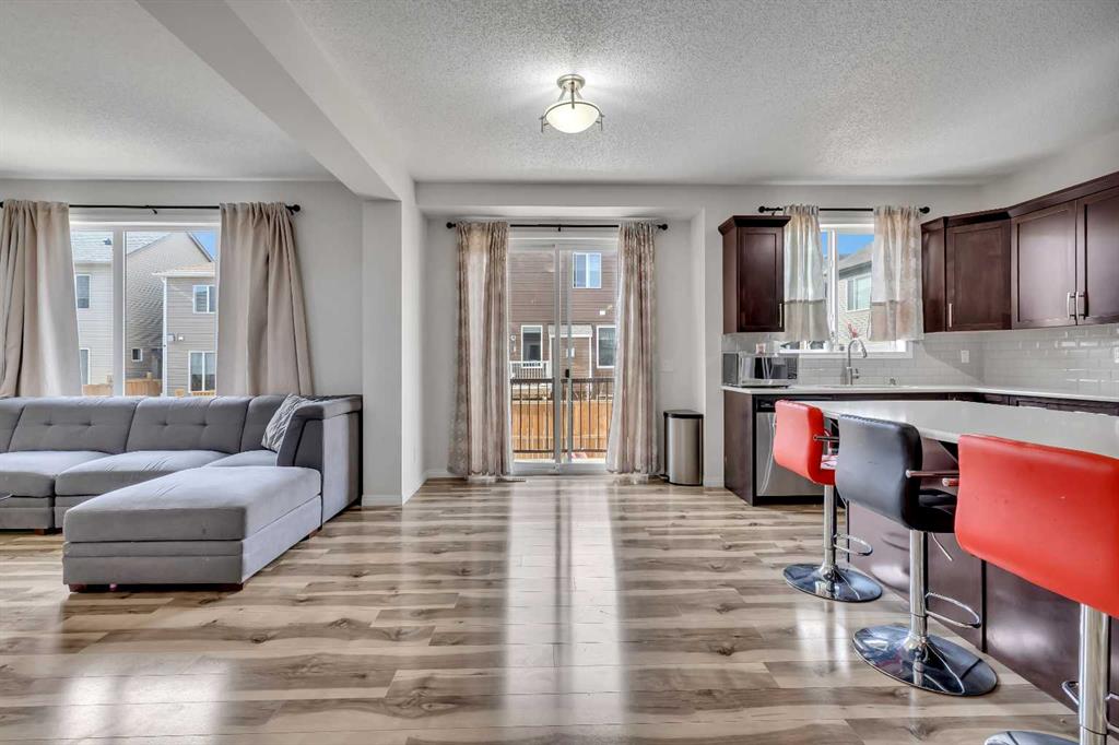 44 Cityside Rise NE photo 5