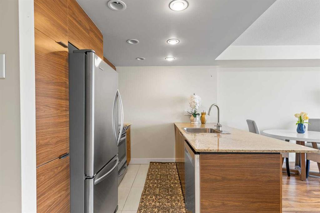 1110 11 Street SW #805 photo 4