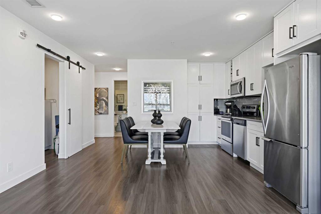 350 Livingston Common NE #1215 photo 5