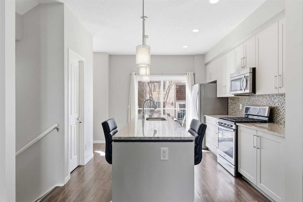 150 Copperpond Villas SE photo 5