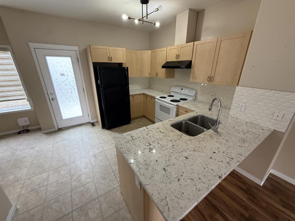111 Tarawood Lane NE #204 photo 3
