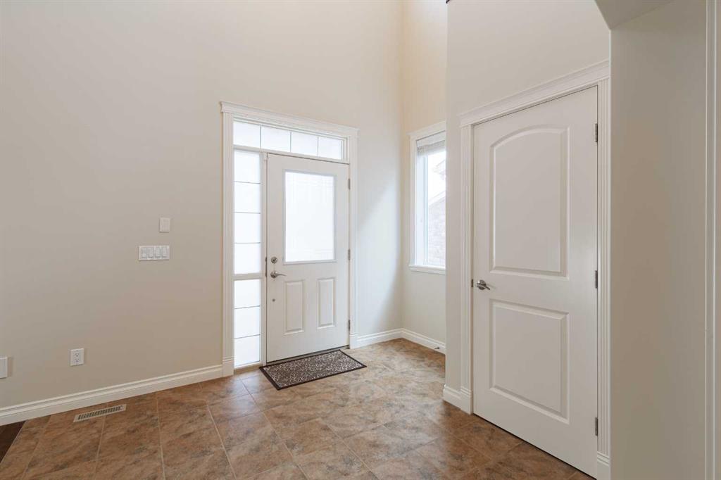 97 Aspenshire Drive SW photo 2