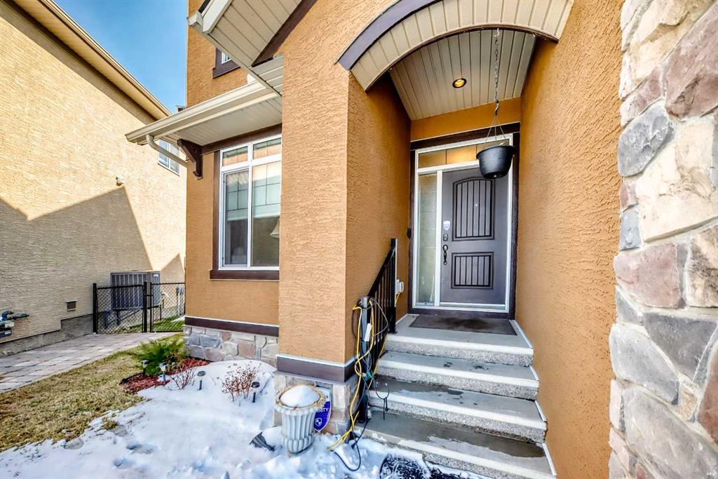 345 Marquis Landing SE photo 3