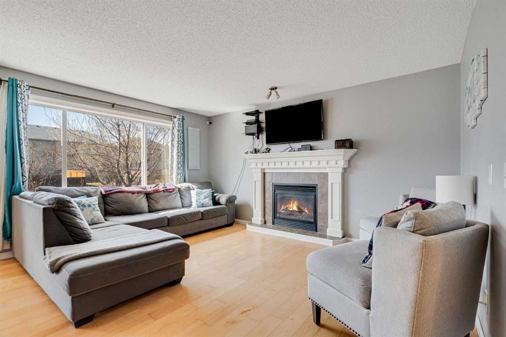773 Luxstone Landing SW photo 2