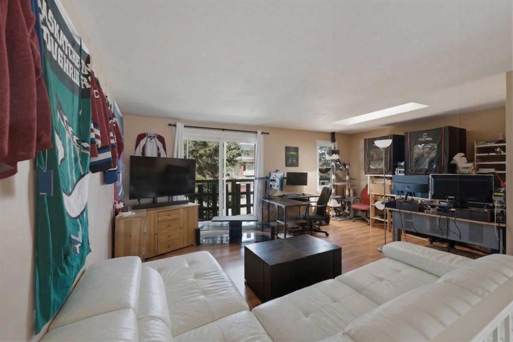 6333/6335 24 Avenue NE photo 5
