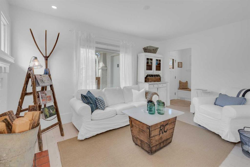 1312 4 Street NW photo 2